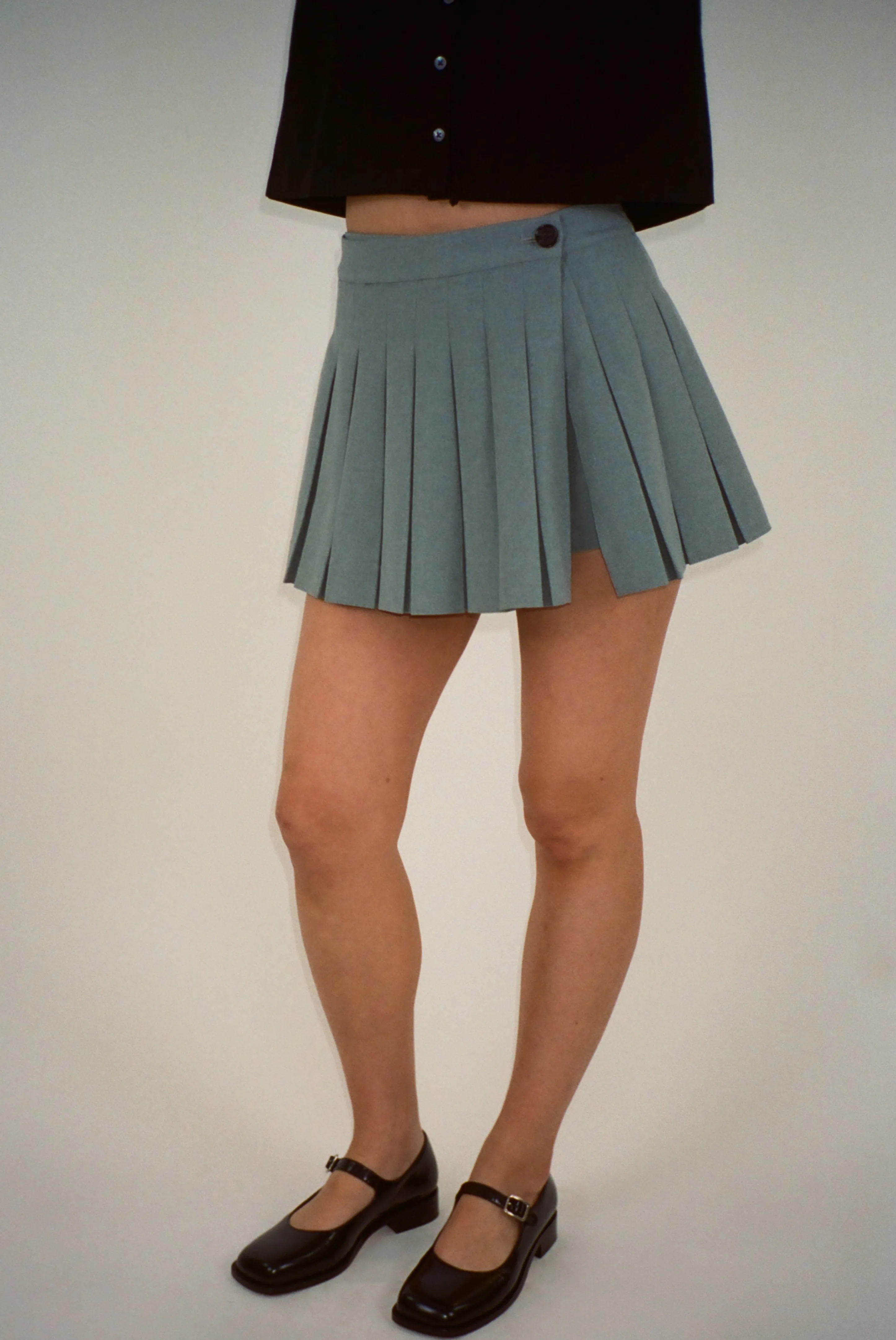 PARIS SKORT IN GREY