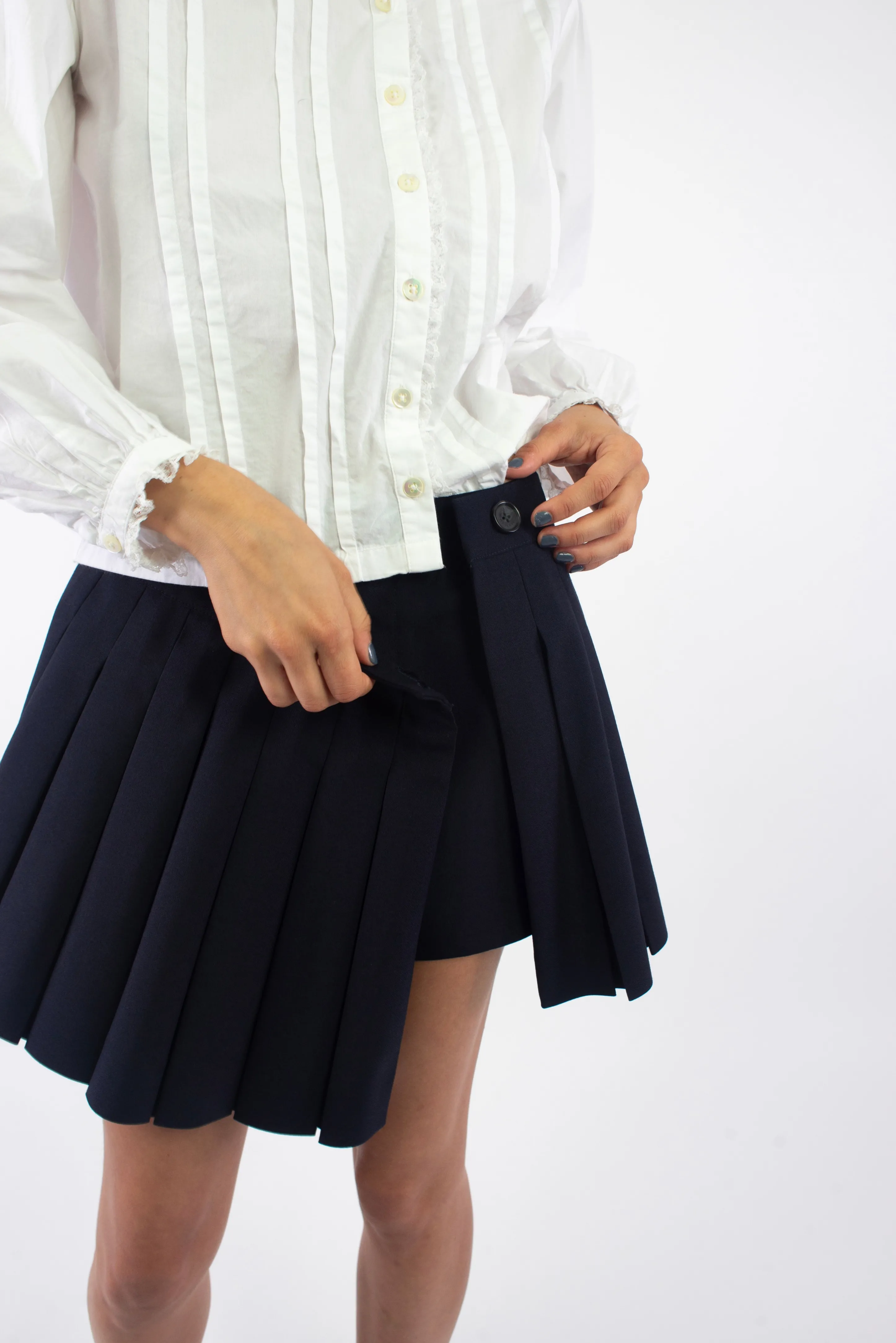 PARIS SKORT IN DARK NAVY